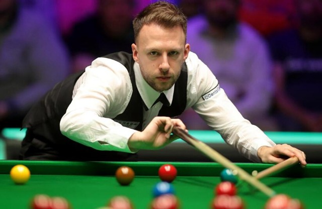 他开始更多 他开始更多