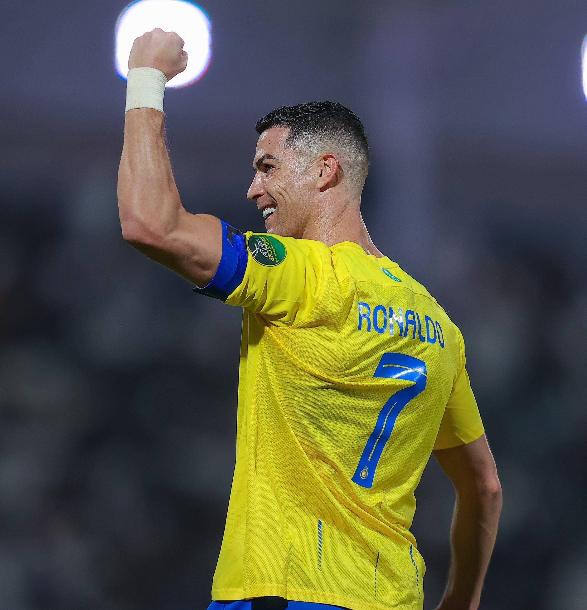 礼仪是温柔 礼仪是温柔